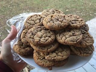 A plate of peanut butter nutella cookies.